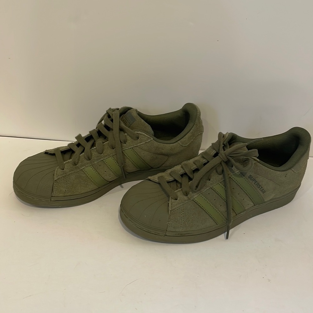 Army green adidas super stars size 7.5